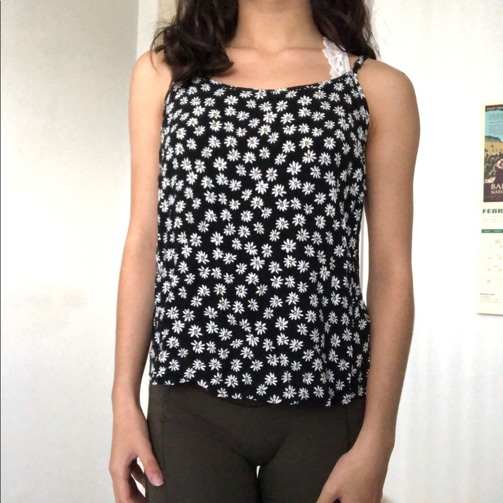 Daisy top with open back